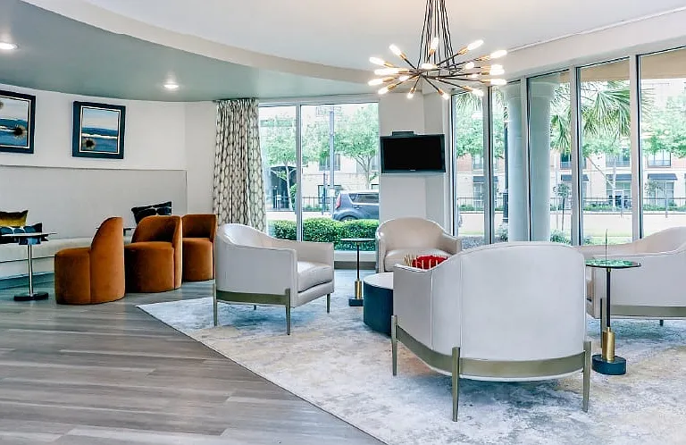 Delante Apartments — Photo 14