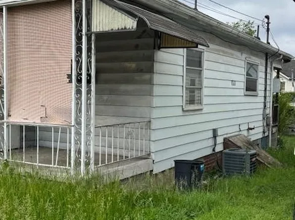 311 1/2 Westmoreland Rd, Charleston, WV 25302