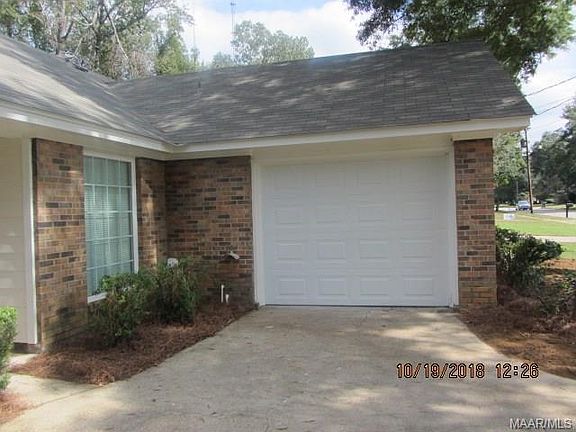 4th image of 1016 N Burbank Dr