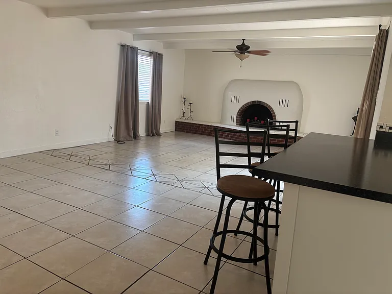 1501 Tomasita St NE — Photo 4