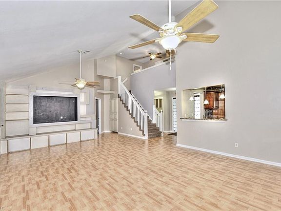 5th image of 15282 Cricket Ln