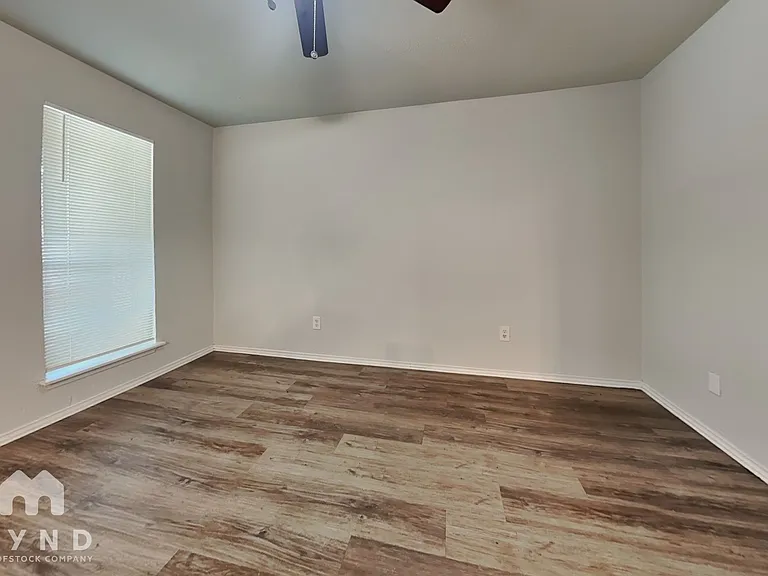 703 Marlow Pl — Photo 12