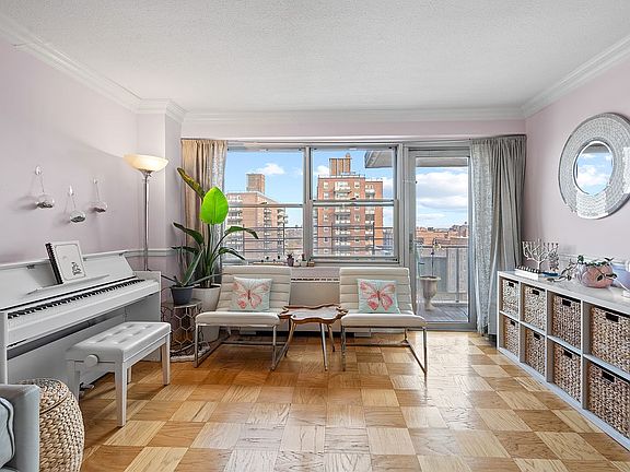 5th image of 70-31 108th St APT 9H