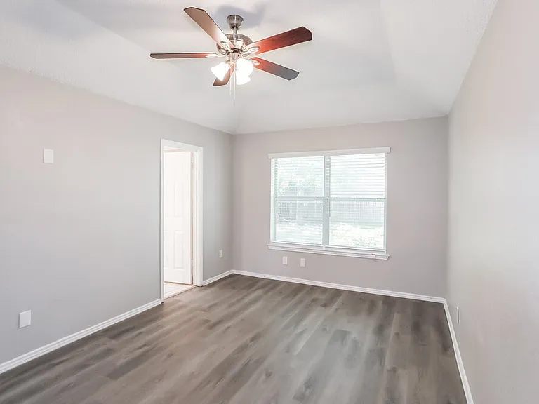 3616 Crosswicks Ct — Photo 12