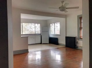 1070 Lake Ave APT 4, Rochester, NY 14613