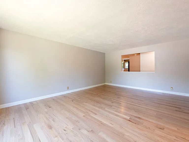 1362 S Embassy Way — Photo 12