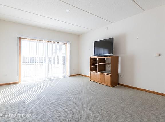 3rd image of 3401 N Carriageway Dr Unit 305