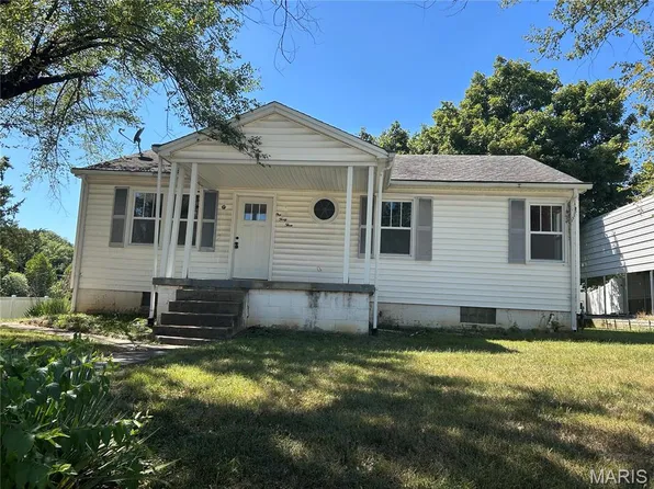 143 Leo St, Columbia, IL 62236
