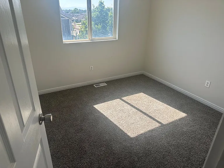 1116 N Jefferson Ave — Photo 12