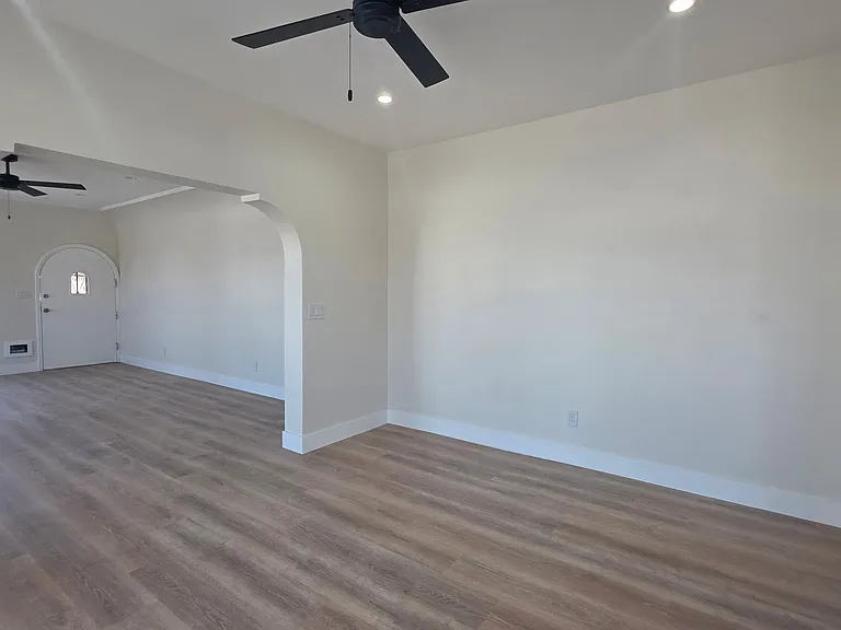 5706 S Figueroa St #5706 — Photo 14