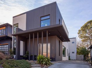 707 Chamberlain St, Raleigh, NC 27607