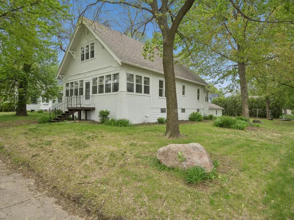 390 McGrann St, Green Isle, MN 55338