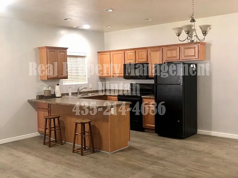 664 S 410 E #C — Photo 3