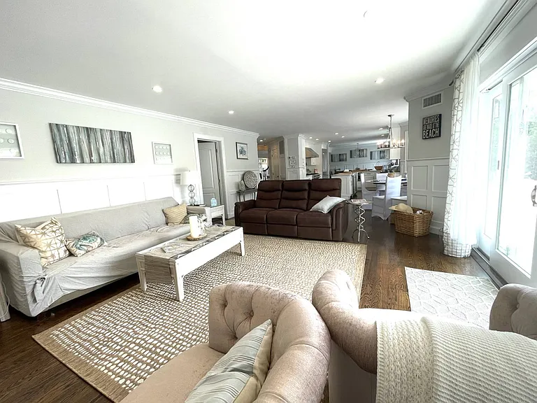 31 Westwood Dr — Photo 8