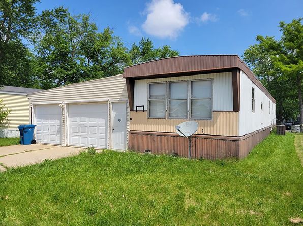 24 Dennis Dr