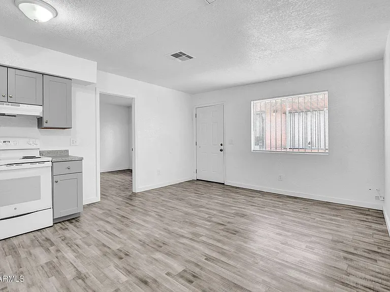 1123 W Fillmore St #1 — Photo 7