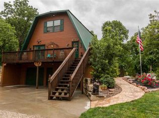 8213 Mike O Vince Rd, Ozawkie, KS 66070