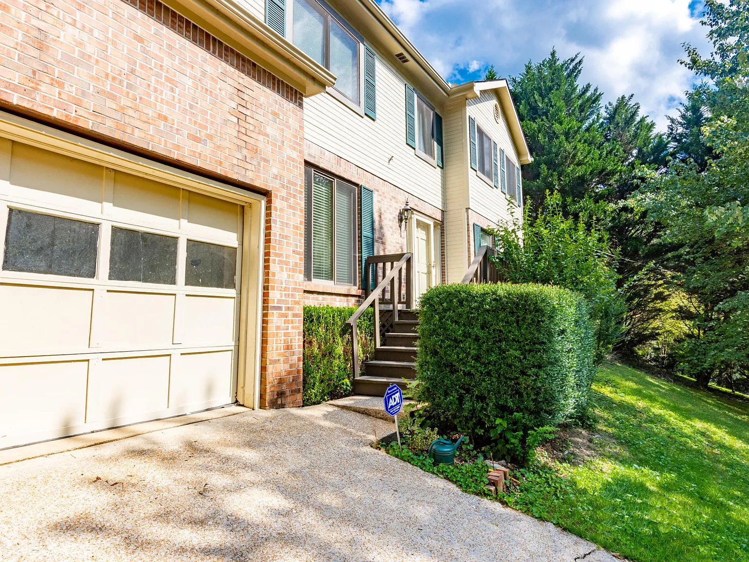 6508 Harbor View Dr — Photo 2