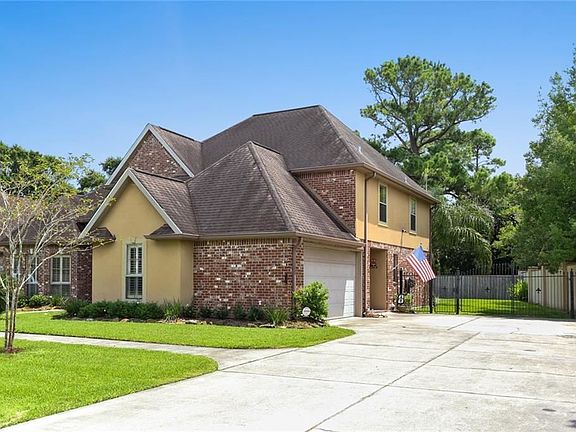 2nd image of 100 Riverwood Dr
