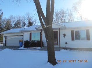 1015 22nd St NE, Owatonna, MN 55060