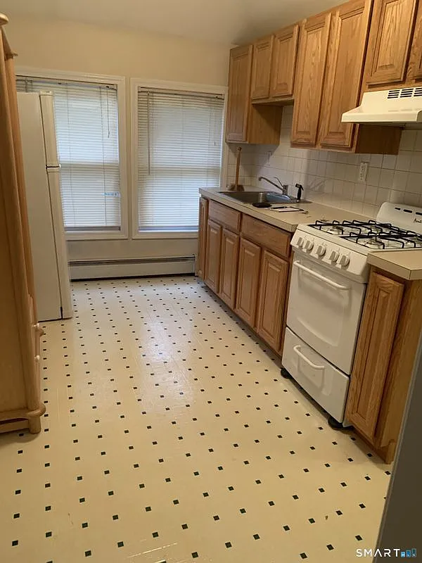 1 bed, 1.0 bath, 650 sqft, $1,650 — Photo 1