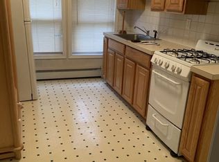 101 Grace St #3, Fairfield, CT 06825