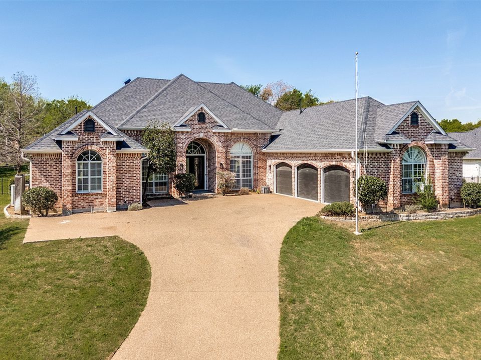 1st image of 114 Danielle Dr