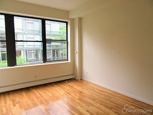 Rented by City Connections Realty | media 1