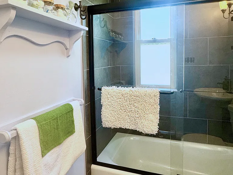 Bathroom view 3