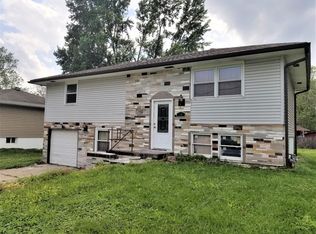 1206 Holke Rd, Independence, MO 64057