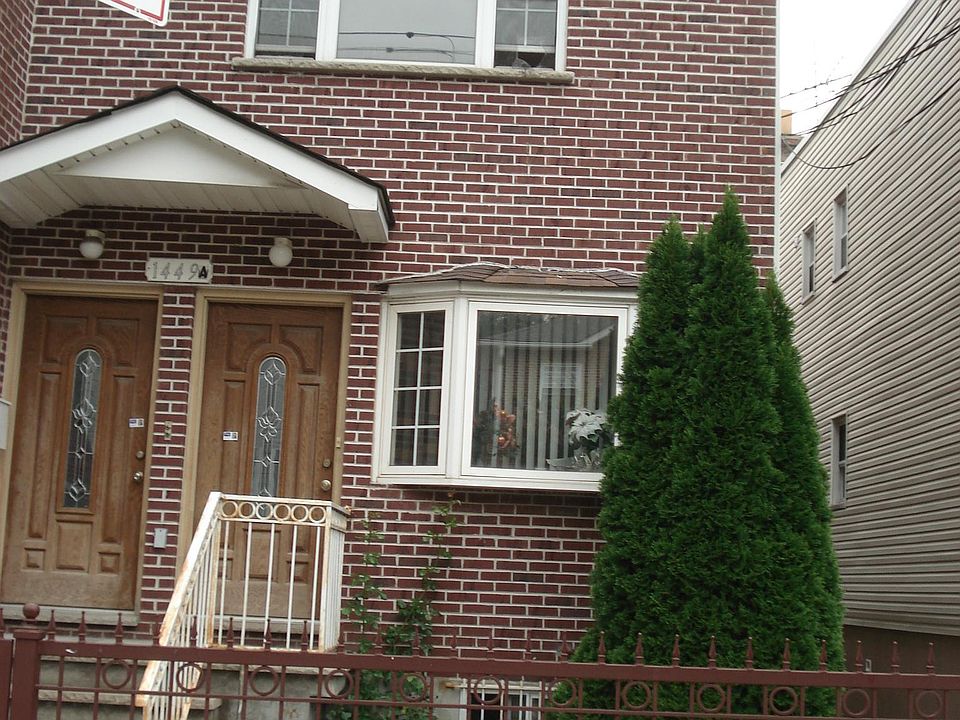 1st image of 1440 Oakley St