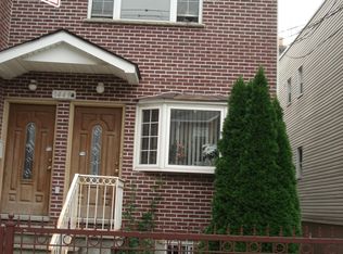 1449 Oakley St, Bronx, NY 10469