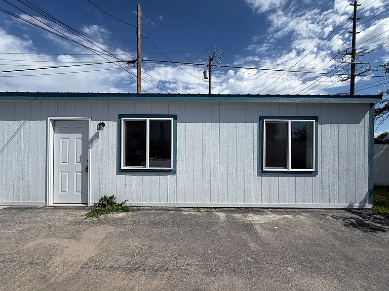 491 E 16th St #7 — Photo 1
