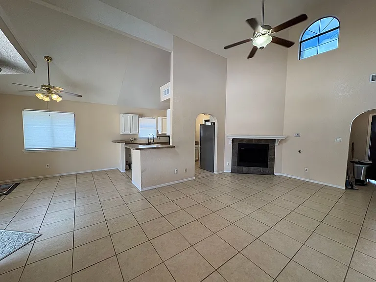 7118 Golden Hawk Dr — Photo 3