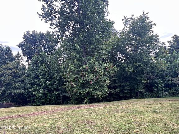 3rd image of 108 Serrento Ln