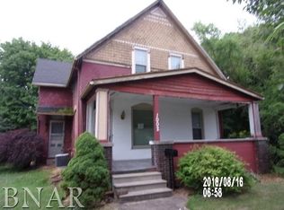 1002 S University St, Normal, IL 61761