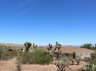 6880 Outpost Rd, Joshua Tree, CA 92252