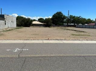 334 SW Sichler Rd, Los Lunas, NM 87031