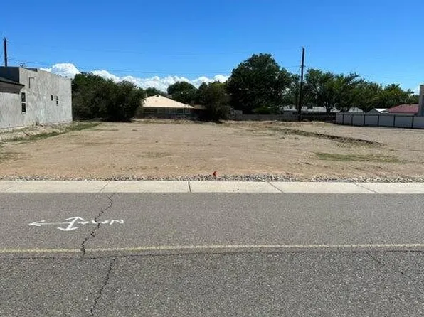 334 SW Sichler Rd, Los Lunas, NM 87031
