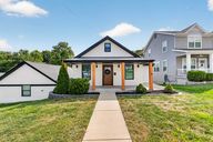 photo property thumbnail