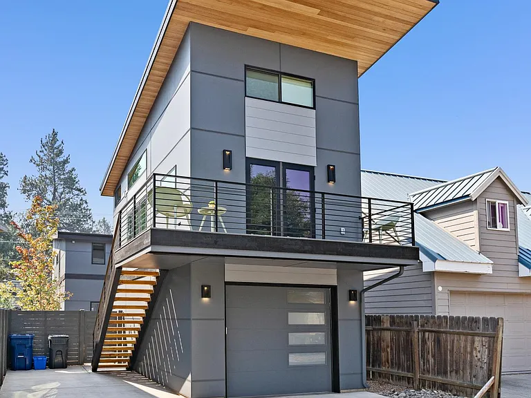 36 SW Roosevelt Ave — Photo 36
