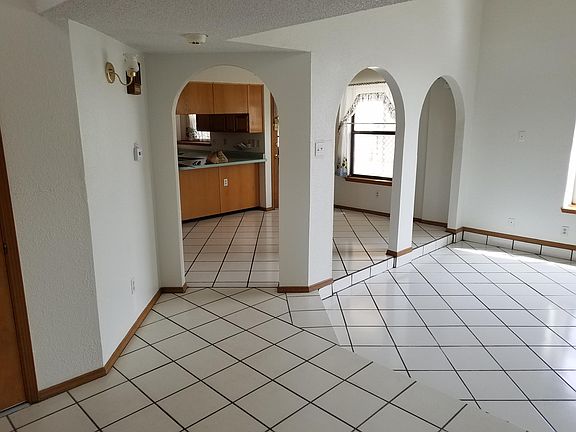 3rd image of 4600 Loma Grande Dr