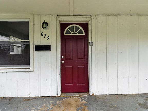 2nd image of 679 Dexter Ave