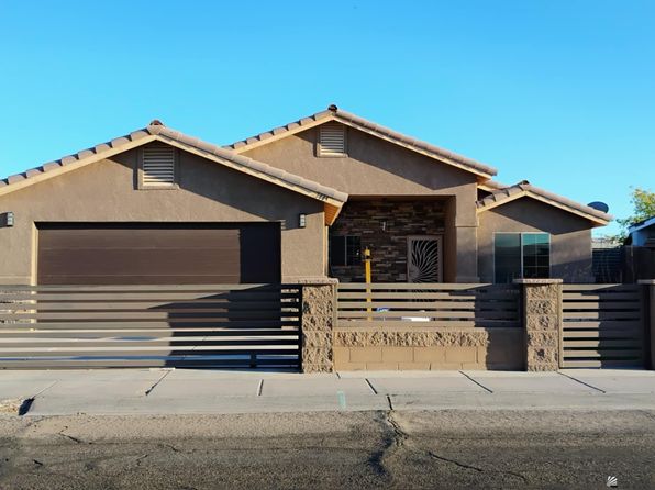 1445 E San Luis Ln