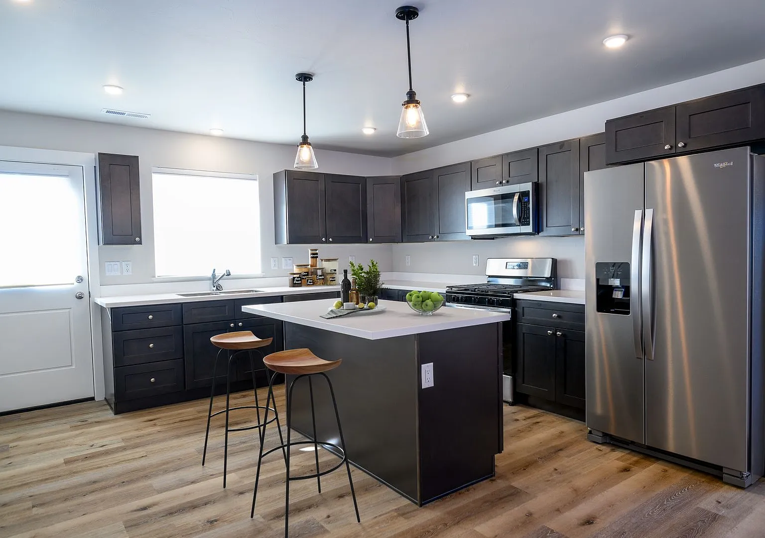 The Grange Single Family Homes. EV Charging Stations. Up to 2 Months Free Rent Promotion! — Photo 4