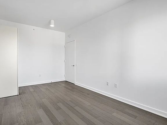 2nd image of 2922 Northern Blvd #1505B