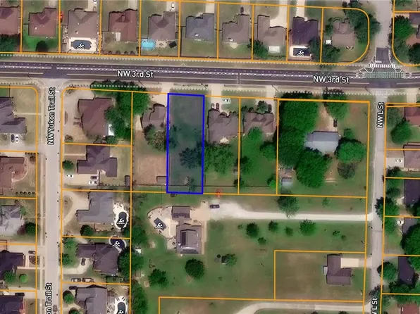1405 NW 3rd St #4, Bentonville, AR 72712
