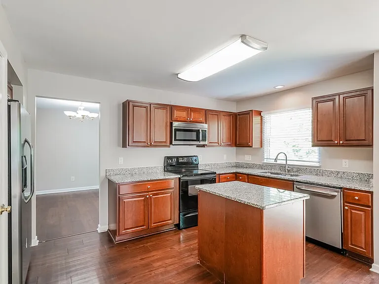 1437 Timber Ridge Cir — Photo 8