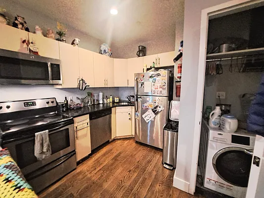 Rented by Friedman Mayer, LREB | media 2