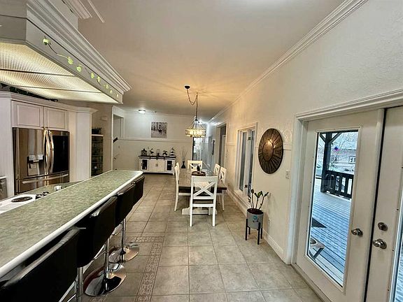 5th image of 24403 E River Rd